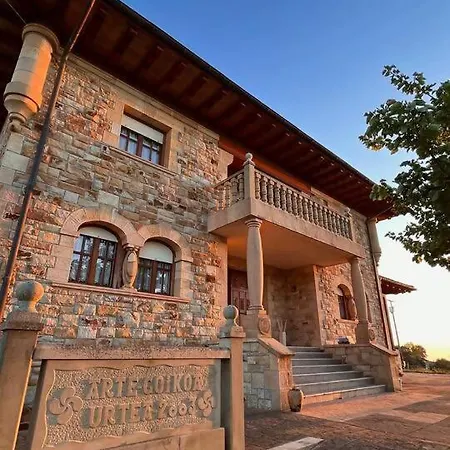 Villa Artegoikoaurdaibai Patrimonio De La Unesco Ibarrangelu Exterior photo